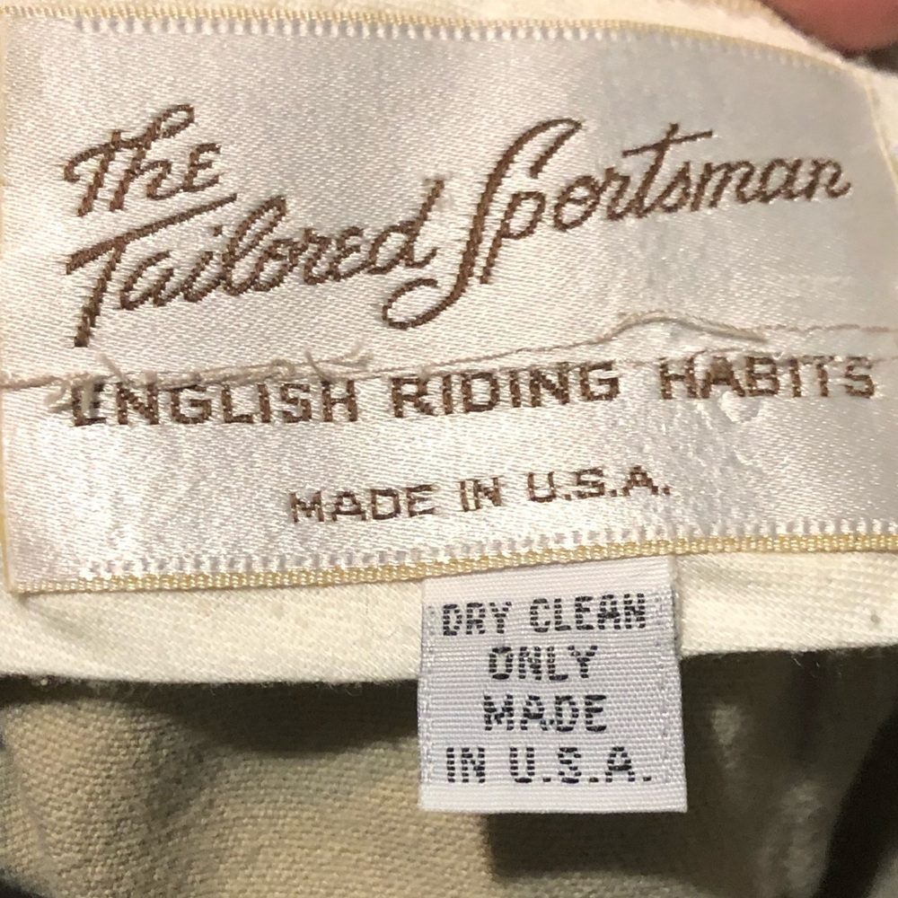 🏆 Tailored Sportsman Side Zip Breeches 🏆